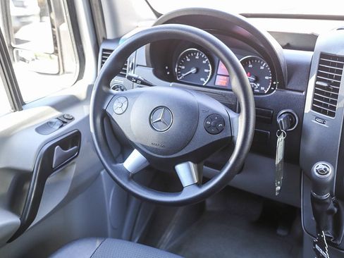 Used 2016 Mercedes-Benz Sprinter 2500 image 14