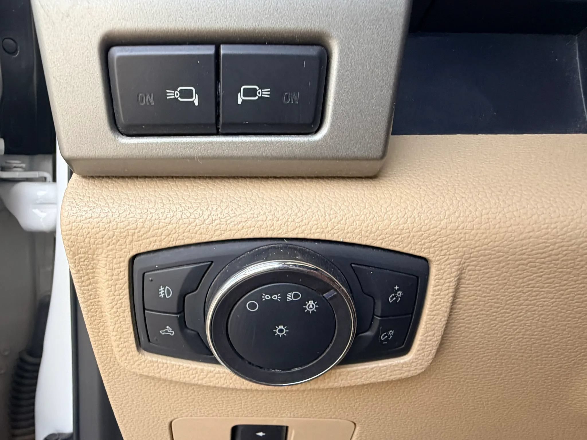 Used 2019 Ford F350 Lariat w/ Lariat Value Package AWD/4WD image 26
