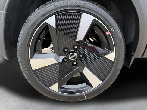New 2026 Nissan Kicks SR w/ Cold Weather Package FWD image 27