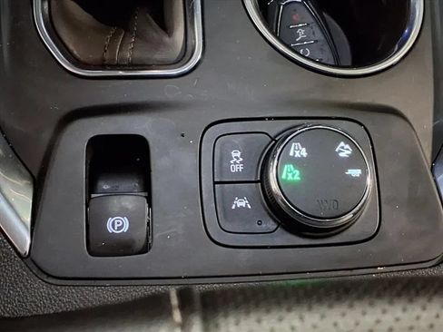 Used 2021 Chevrolet Traverse High Country AWD/4WD image 27