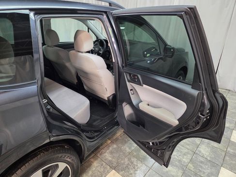 Used 2018 Subaru Forester 2.5i Premium AWD/4WD image 15