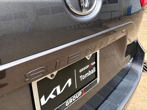 Used 2018 Toyota Sienna XLE Premium image 29