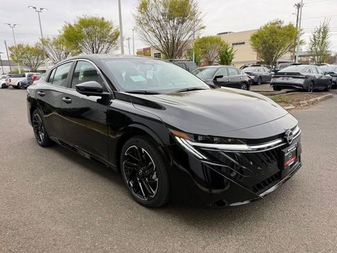 New 2026 Nissan Sentra SR w/ SR Premium Package image 6