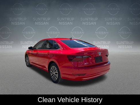 Used 2020 Volkswagen Jetta SE w/ SE Cold Weather Package FWD image 3