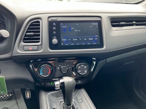 Used 2021 Honda HR-V Sport image 13