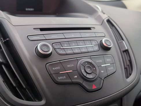 Used 2017 Ford Escape SE FWD image 30