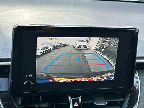 Used 2024 Toyota Corolla LE FWD image 20