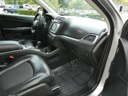 Used 2018 Dodge Journey Crossroad image 24