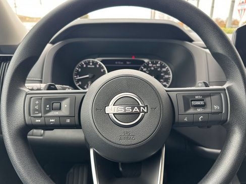 New 2025 Nissan Pathfinder S image 24