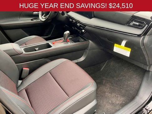 New 2025 Nissan Kicks SR image 13