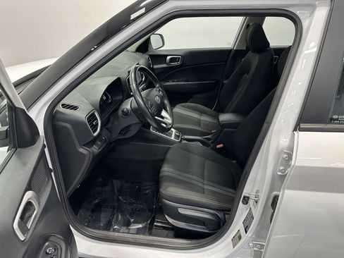Certified 2023 Hyundai Venue SEL FWD image 14