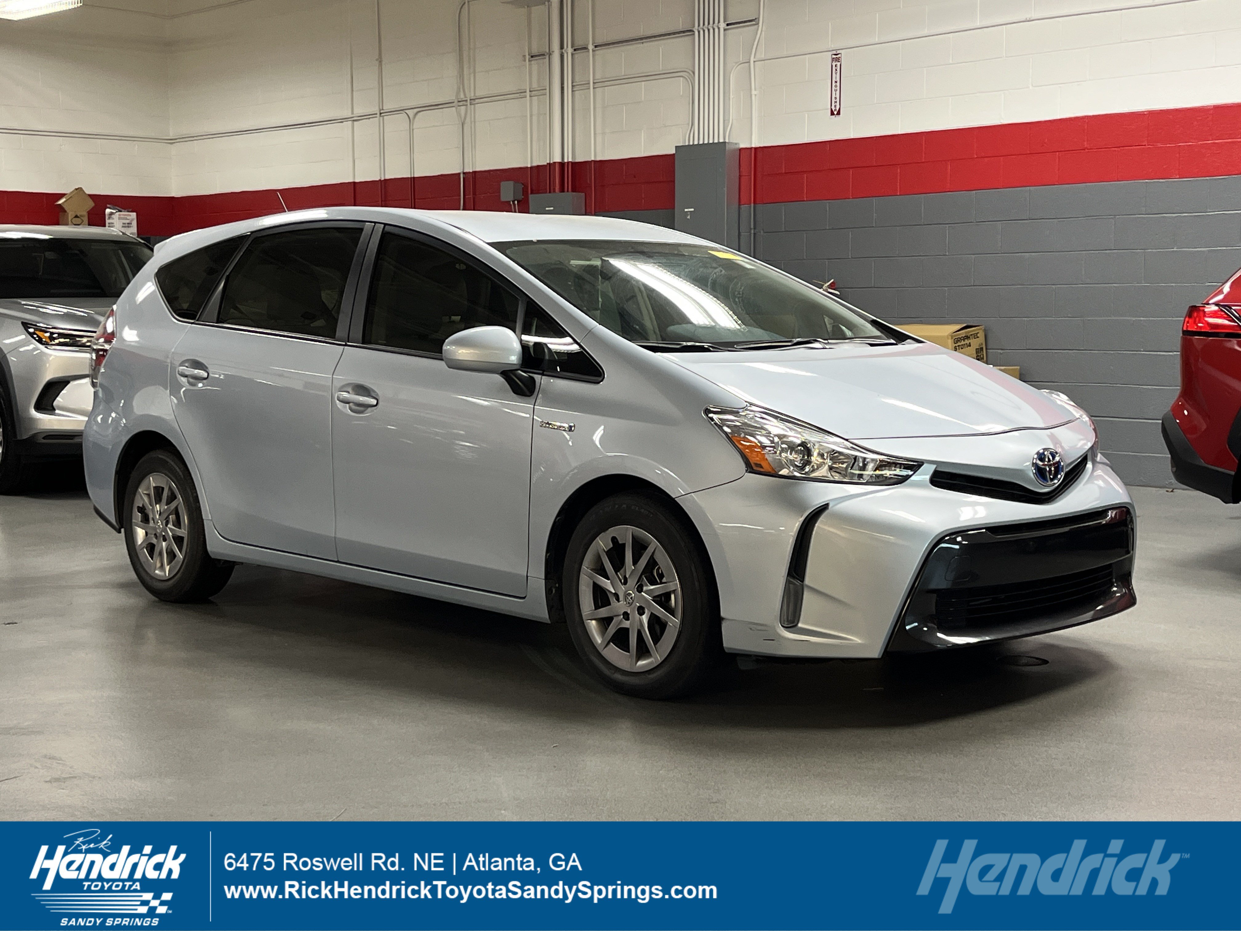 Used 2015 Toyota Prius V Four FWD image 1