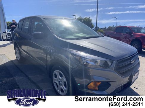 Used 2018 Ford Escape S image 1
