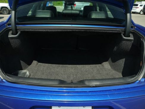 Used 2018 Chrysler 300 S AWD/4WD image 17