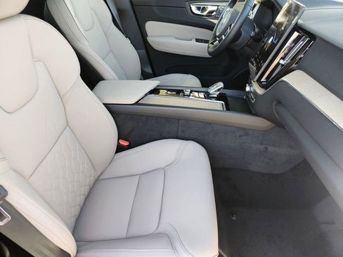 New 2026 Volvo XC60 B5 Plus w/ Protection Package Premier image 18