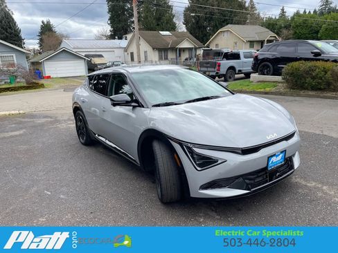 Used 2025 Kia EV6 Wind image 14