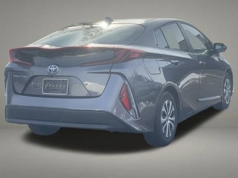 Used 2022 Toyota Prius Prime LE image 5