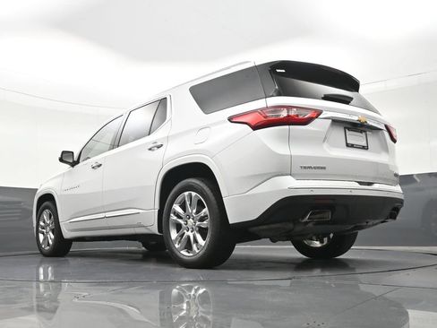 Used 2021 Chevrolet Traverse High Country FWD image 26