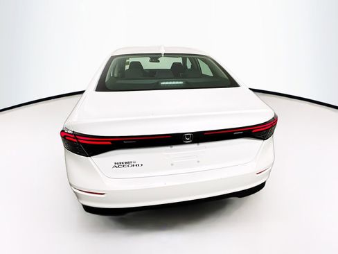 Used 2023 Honda Accord LX image 6