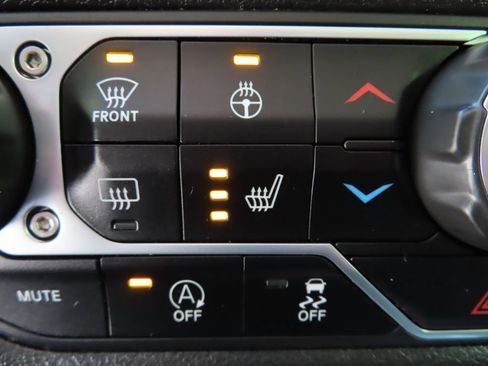 Certified 2024 Jeep Wrangler Sport AWD/4WD image 6