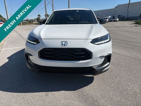 Used 2024 Honda HR-V Sport image 3