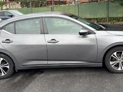 Used 2023 Nissan Sentra SV FWD image 4