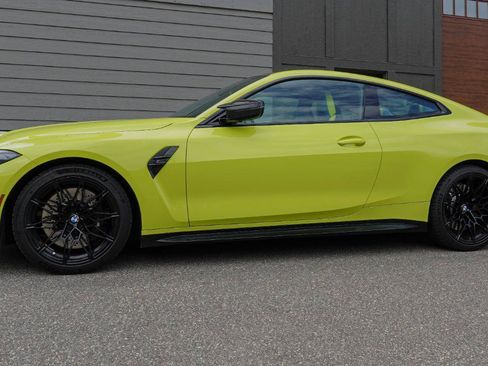 Used 2022 BMW M4 Competition w/ M Carbon Exterior Package RWD image 16