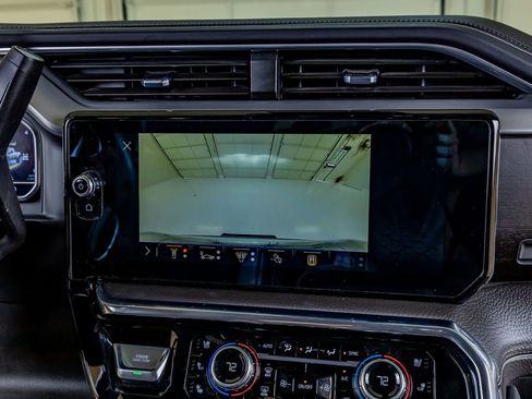 Used 2024 GMC Sierra 3500 Denali w/ Denali Reserve Package AWD/4WD image 26