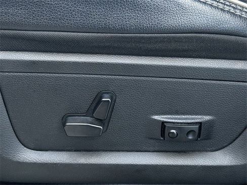 Used 2021 RAM 3500 Laramie image 28