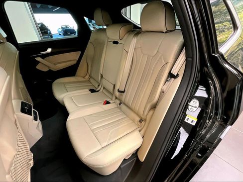 Used 2023 Audi Q5 2.0T Premium w/ Convenience Package image 21