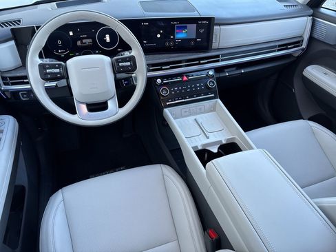 Used 2026 Hyundai Santa Fe Calligraphy image 23