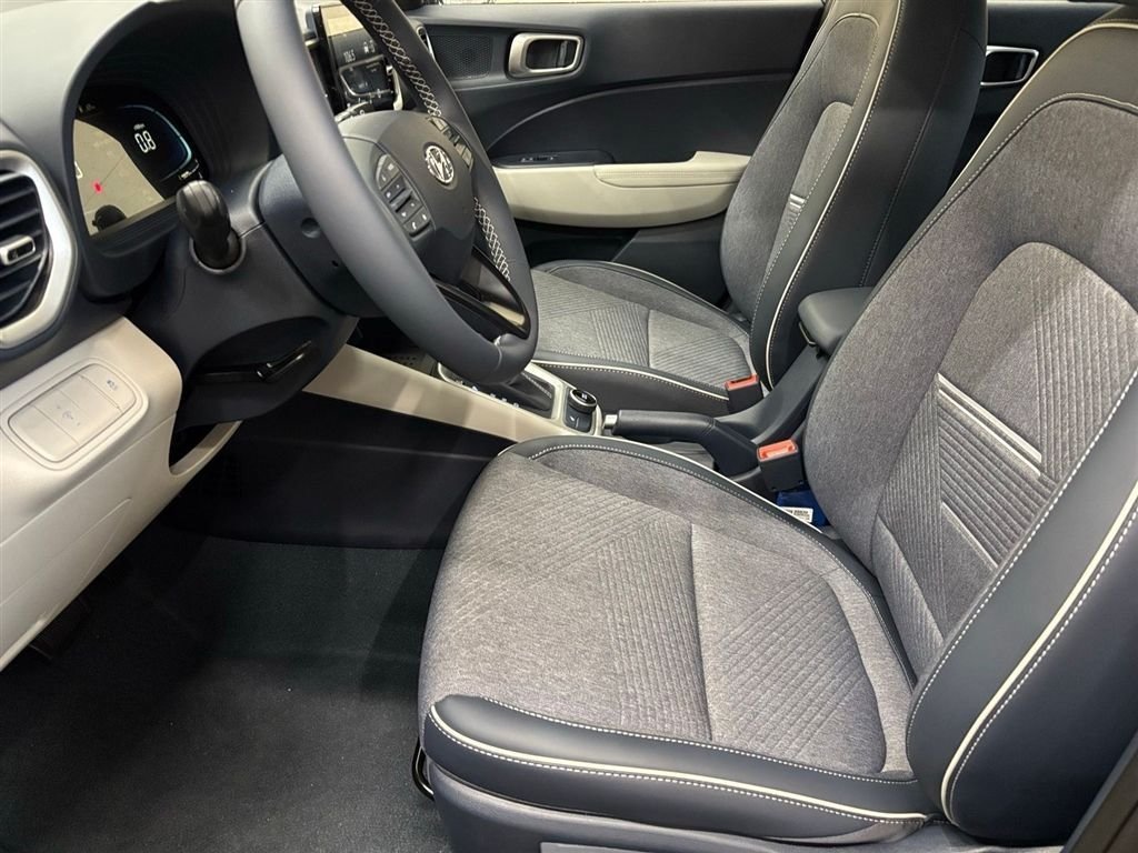 New 2026 Hyundai Venue SEL FWD image 24