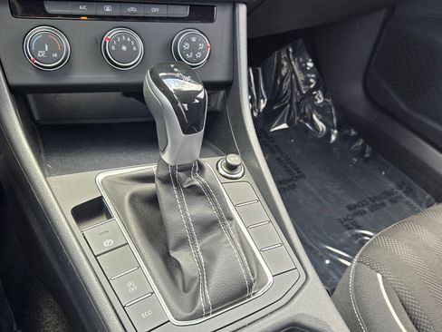 Certified 2023 Volkswagen Jetta Sport FWD image 19