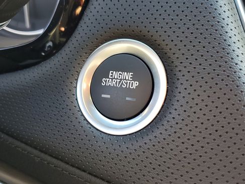 Used 2024 Cadillac XT5 Luxury image 18