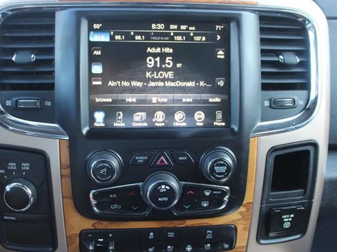 Used 2014 RAM 2500 Longhorn w/ Convenience Group AWD/4WD image 12