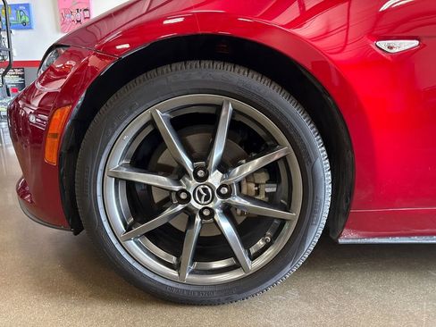 Used 2019 MAZDA MX-5 Miata RF Grand Touring w/ Interior Package image 89