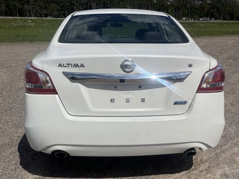 Used 2013 Nissan Altima 2.5 S FWD image 4