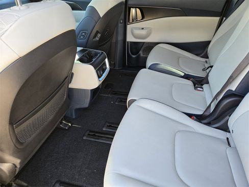 New 2026 Kia Carnival SX w/ SX Dark Edition Package image 20