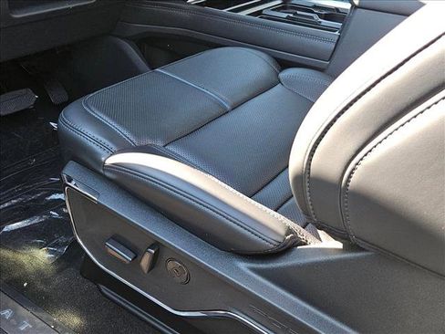 New 2026 Ford F350 Platinum w/ Tremor Off-Road Package image 4