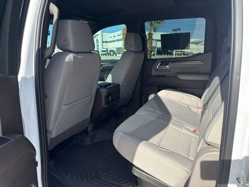 Used 2023 Chevrolet Silverado 1500 LT Trail Boss image 9