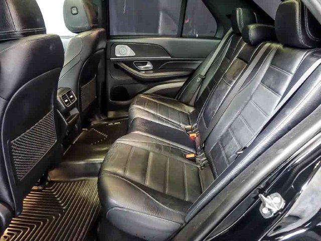 Used 2021 Mercedes-Benz GLE 450 4MATIC w/ AMG Line Exterior image 15