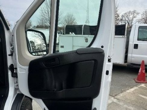 Used 2017 RAM ProMaster 2500 image 13