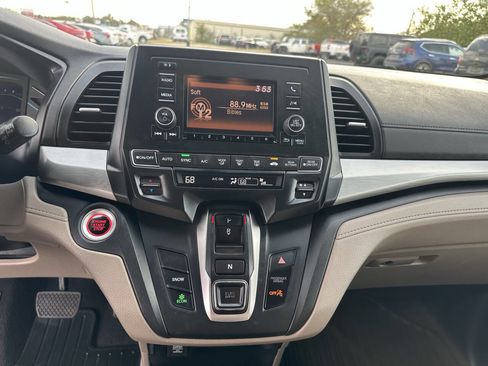 Used 2019 Honda Odyssey LX image 23