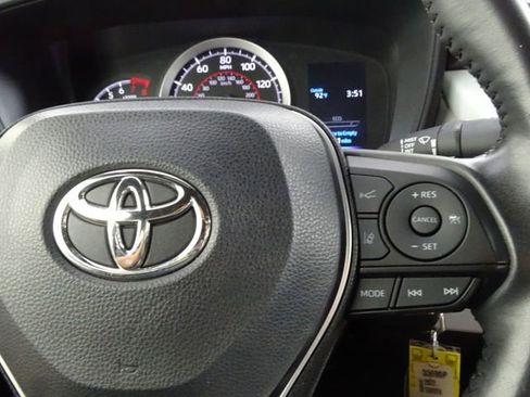 Used 2022 Toyota Corolla SE image 22