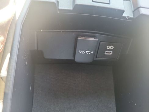 Used 2023 Toyota Corolla LE FWD image 27