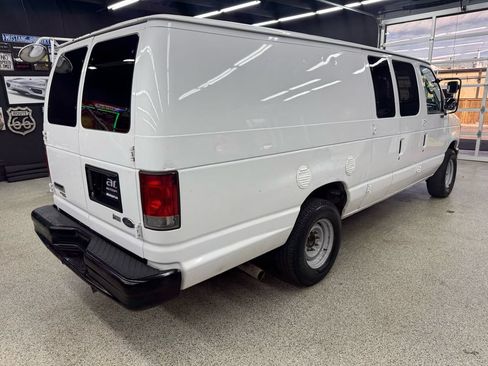 Used 2014 Ford E-350 and Econoline 350 Extended Super Duty RWD image 5