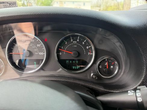 Used 2017 Jeep Wrangler Unlimited Sport w/ Quick Order Package 24S image 19