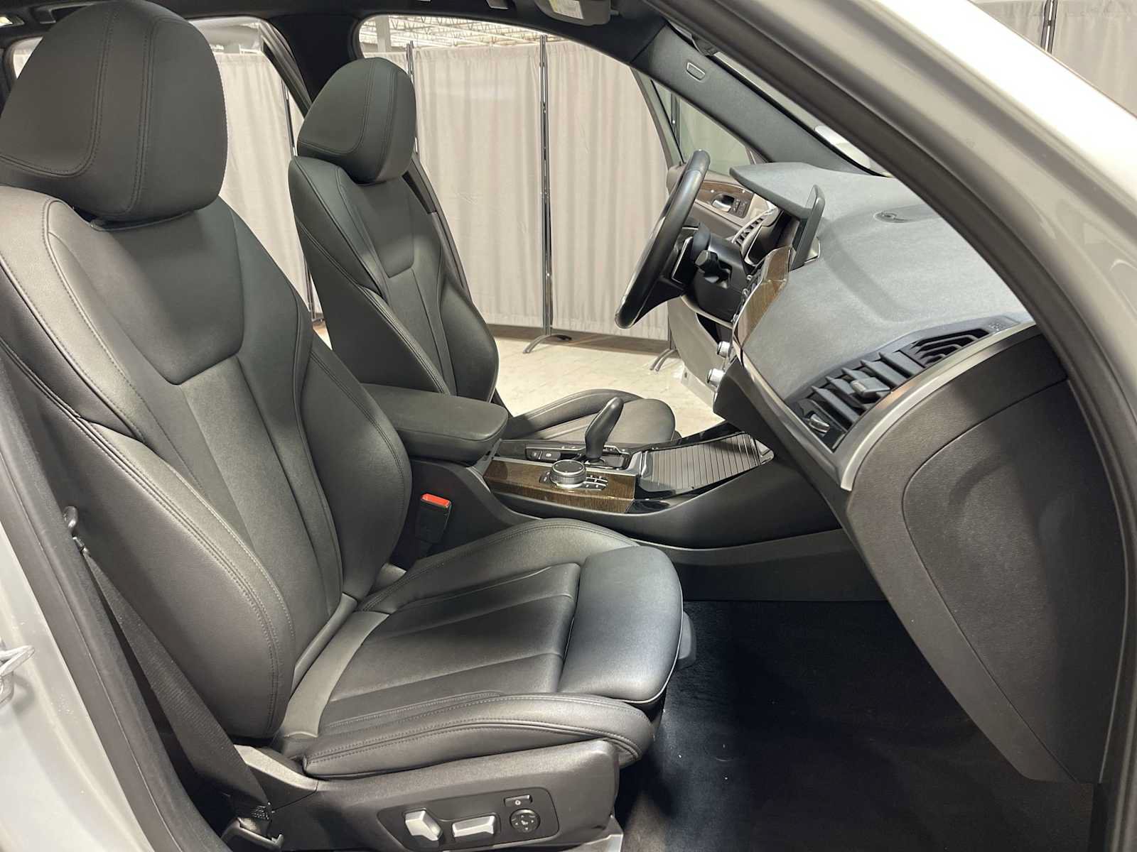 Used 2020 BMW X3 xDrive30i w/ Premium Package AWD/4WD image 14