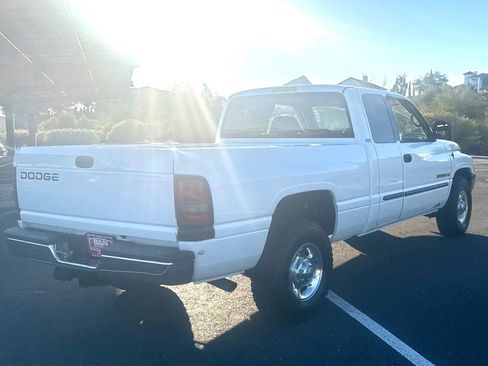 Used 2001 Dodge Ram 2500 Truck image 5