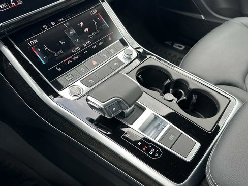 New 2025 Audi Q7 2.0T Premium image 31
